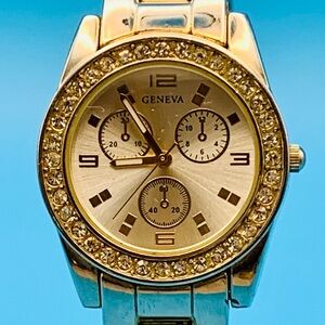GENEVA Women’s Quartz Wristwatch Crystal Bezel Faux Subdials Working New Battery